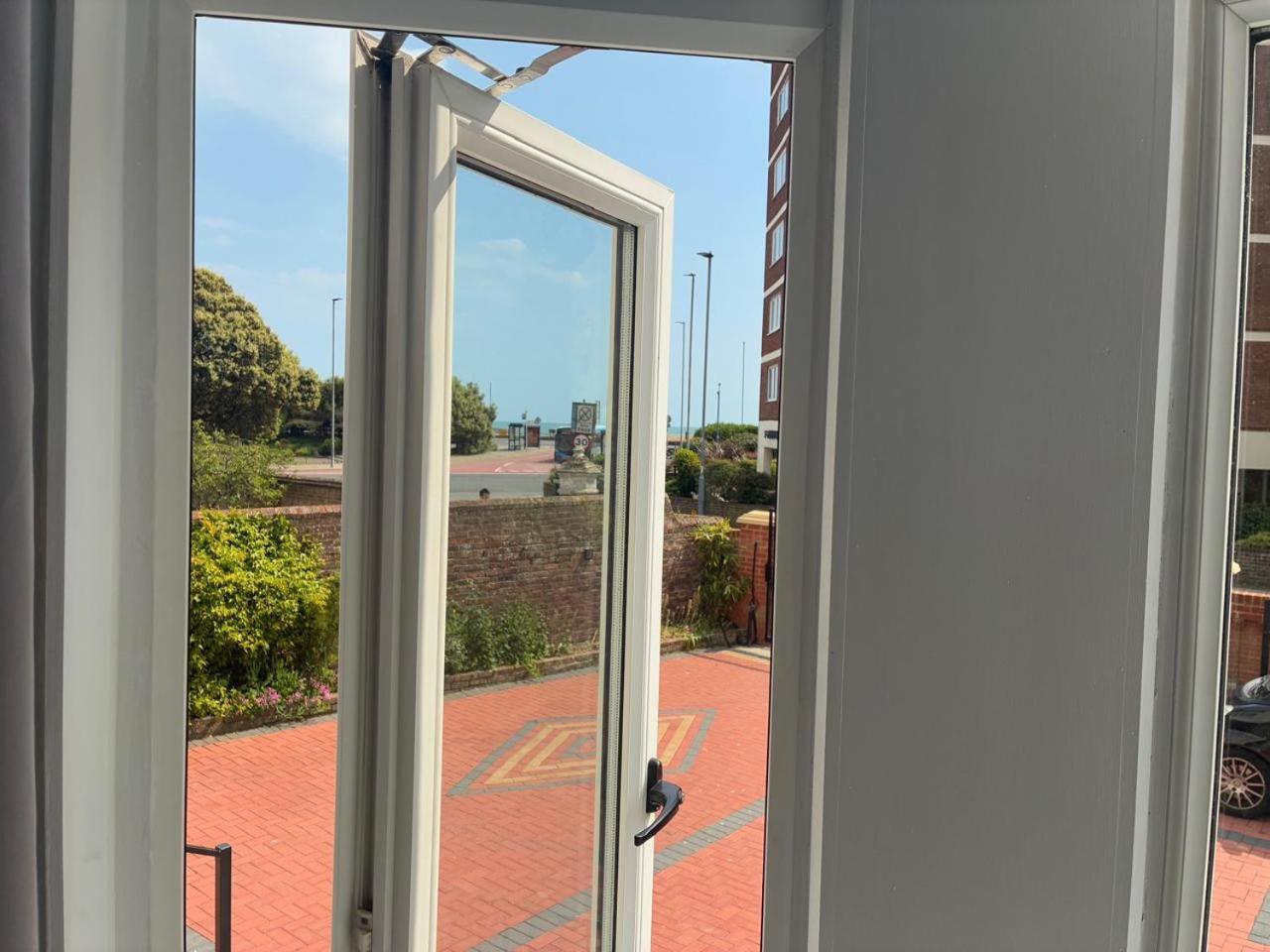 By The Sea, - En With Sea View Possible, Parking Ev 22kw * Portsmouth