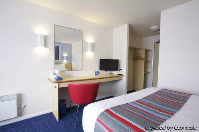 Travelodge 3*