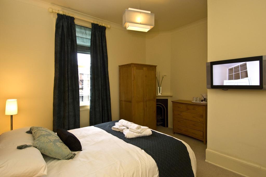 Ashby's Gastropub & Boutique Apartment