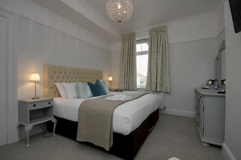 Seacrest Hotel 4*