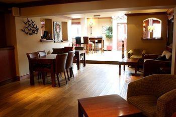 Ashby's Gastropub & Boutique *