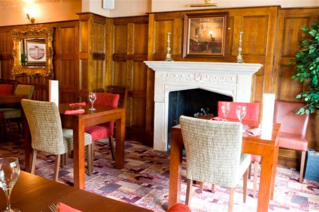 Ashby's Gastropub & Boutique Apartment