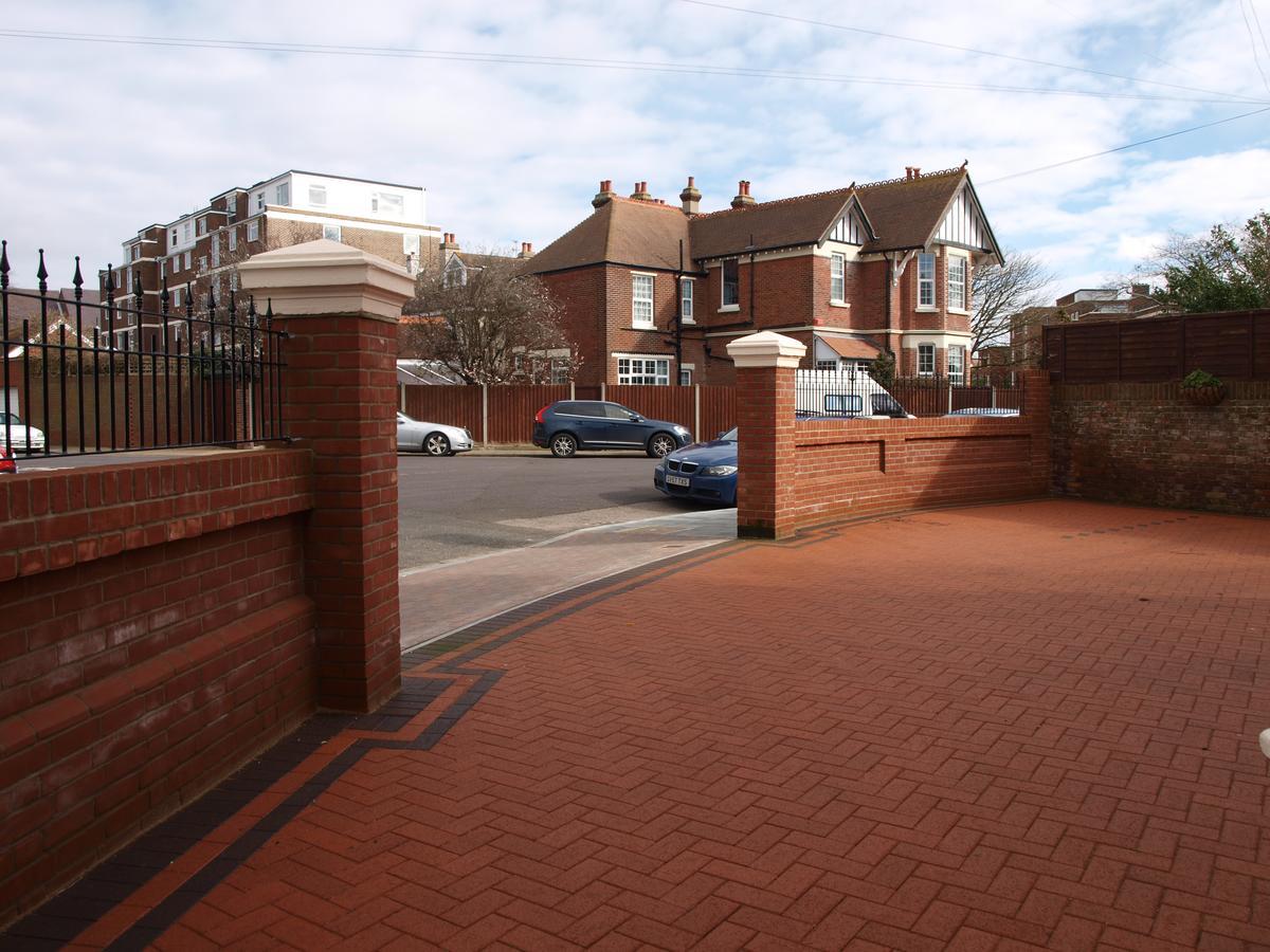 St. Margaret's Guest house 4*