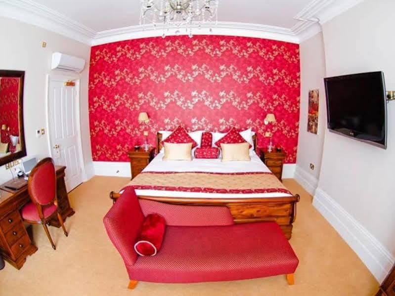 Hotel The Clarence Boutique