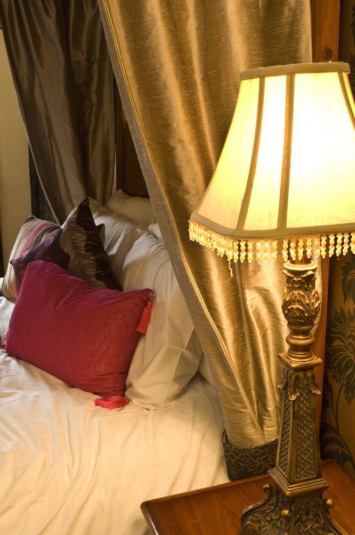 Ashby's Gastropub & Boutique Apartment