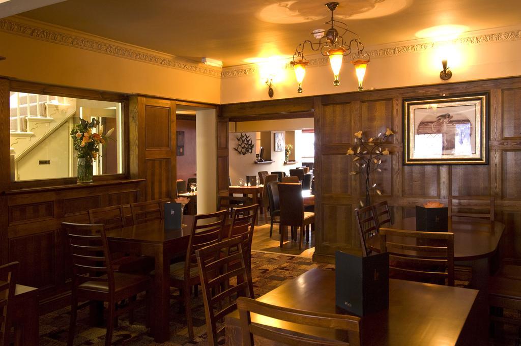 Ashby's Gastropub & Boutique Apartment Portsmouth