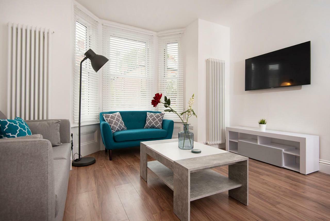 Flat A - Spacious Ground Floor, 1 Bedroom In Southsea,