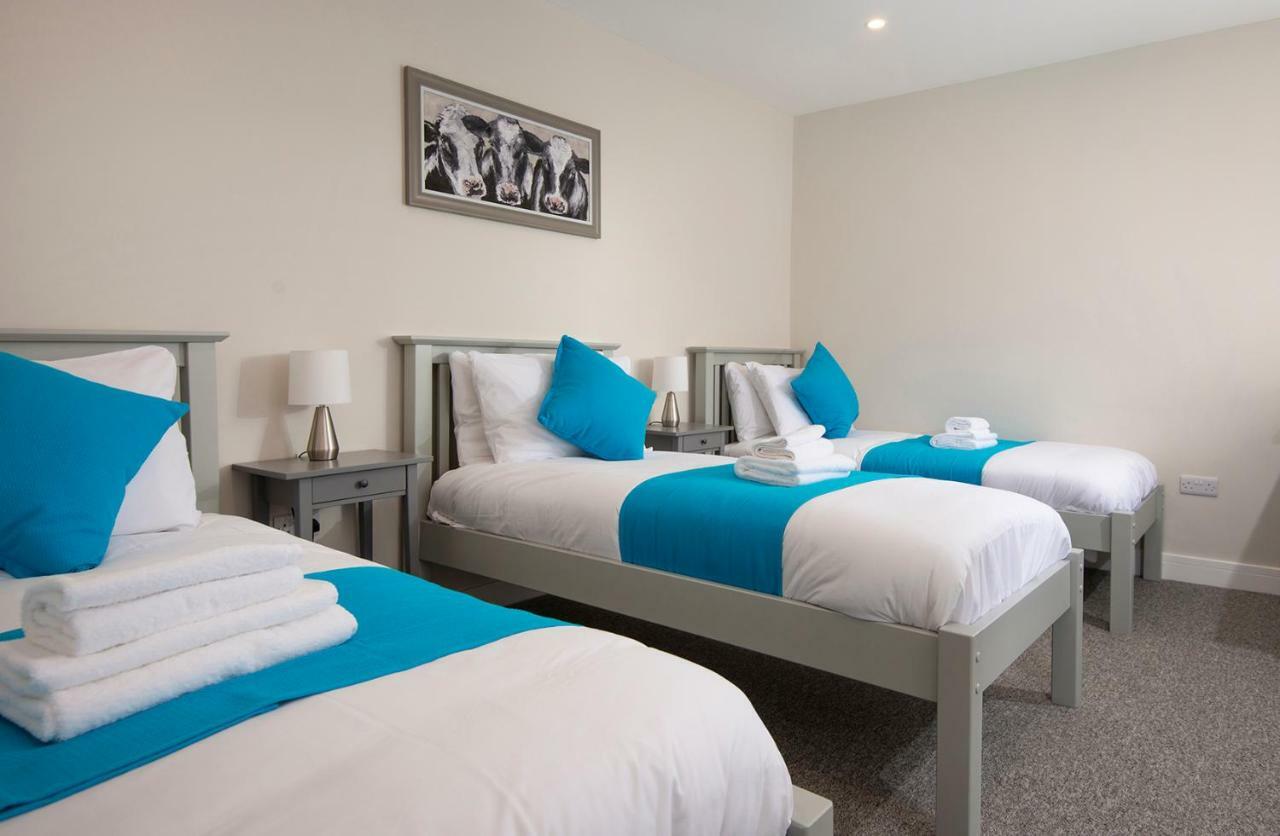 Apartment Flat C - Spacious First Floor, 3 Bedroom, 2 Bathroom In Central Southsea,