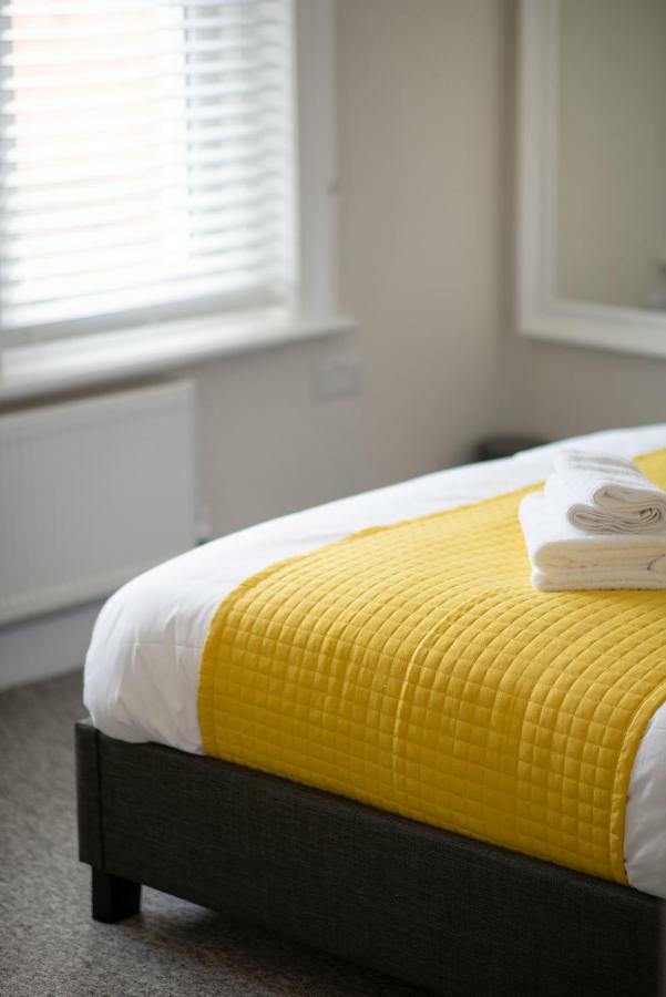 Apartment Flat C - Spacious First Floor, 3 Bedroom, 2 Bathroom In Central Southsea, Portsmouth