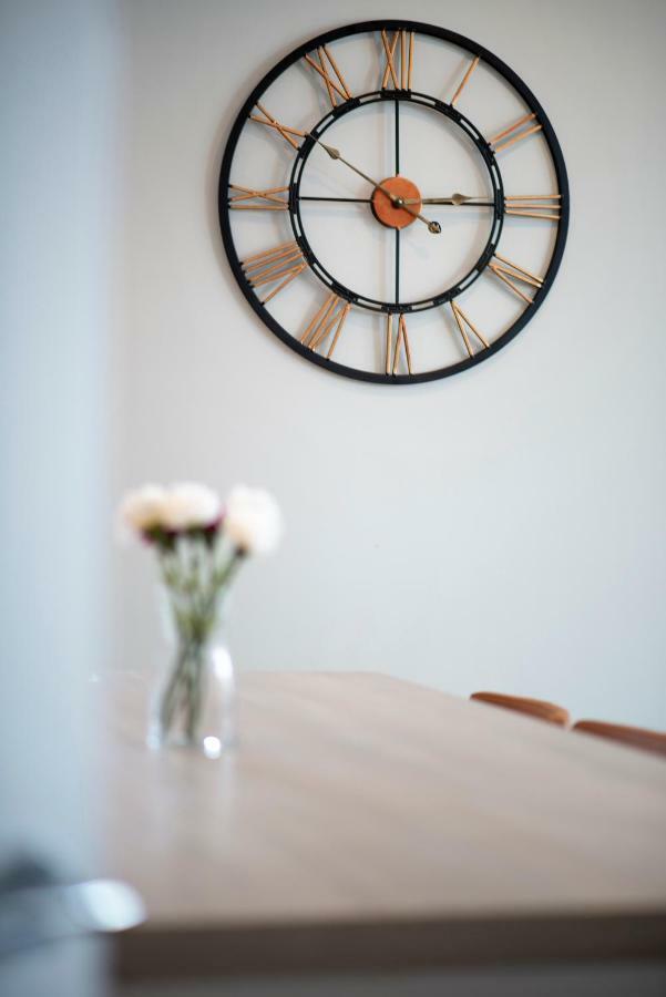 Flat C - Spacious First Floor, 3 Bedroom, 2 Bathroom In Central Southsea, Apartment *