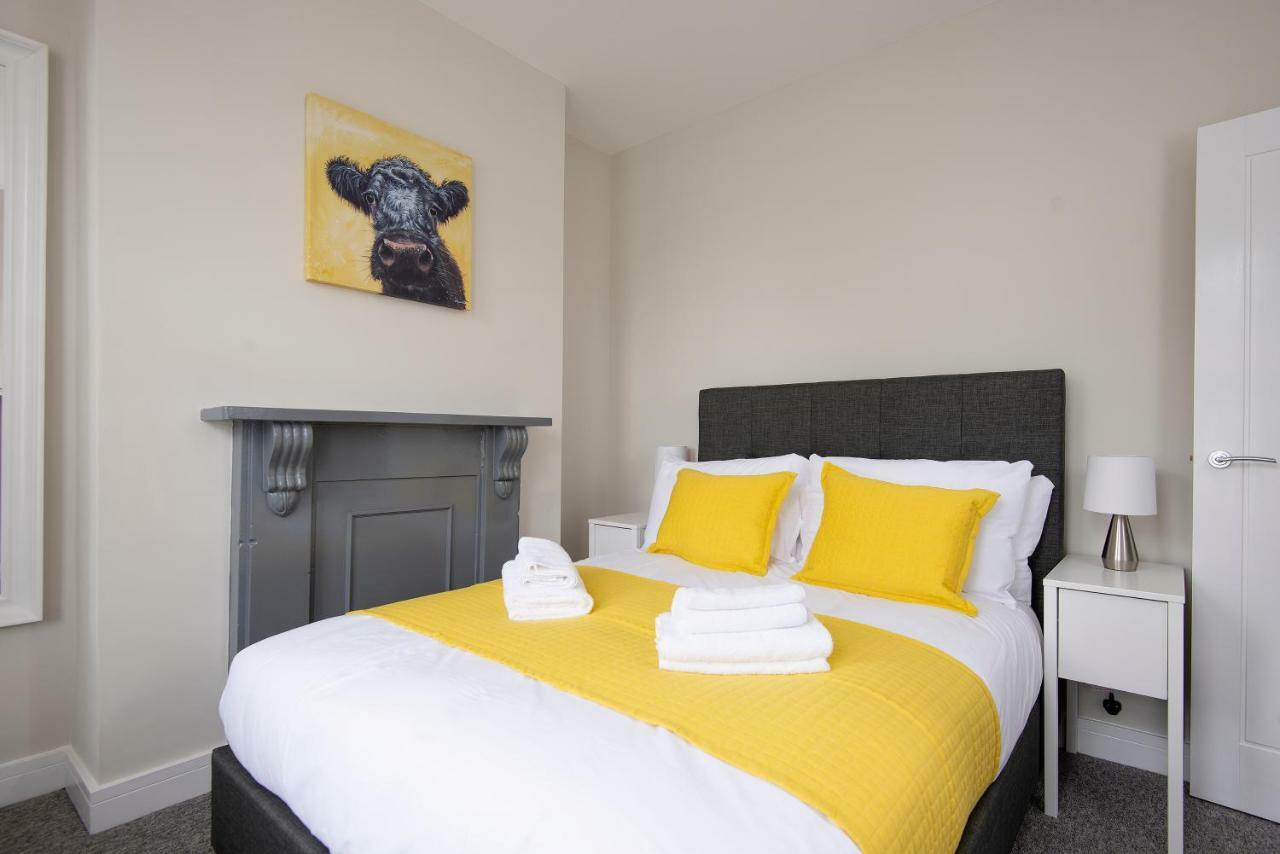 Flat C - Spacious First Floor, 3 Bedroom, 2 Bathroom In Central Southsea,