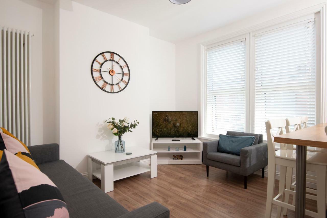 Francis Heights - Modern 2 Double Bedroom In Southsea,