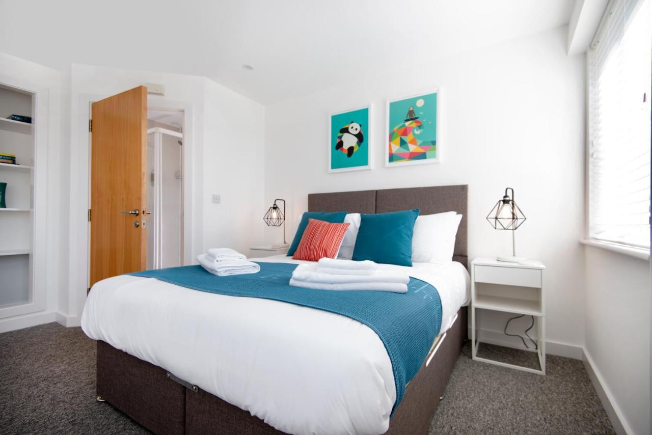 Apartment Elm View - 2 Bedroom 2 Bathroom With Parking In Southsea, *