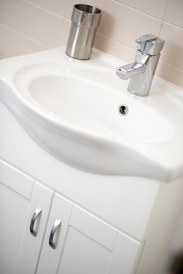 Apartment Elm View - 2 Bedroom 2 Bathroom With Parking In Southsea,