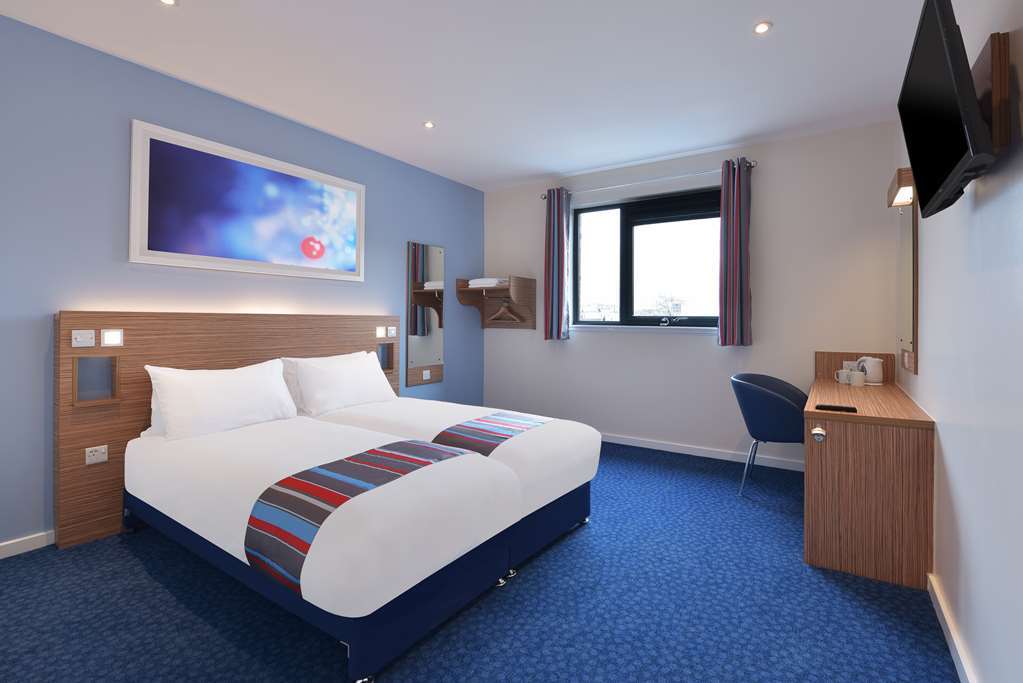 Travelodge 3*